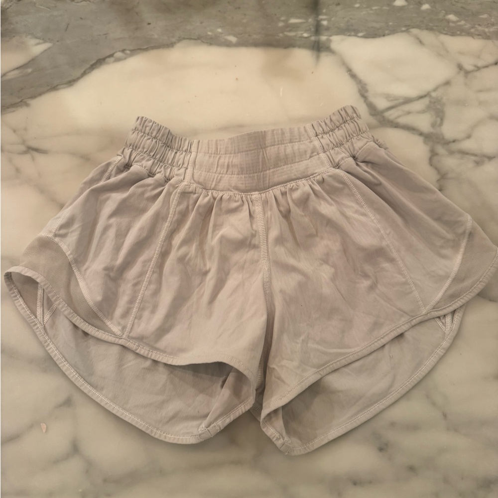 Lululemon Hotty Hot shorts